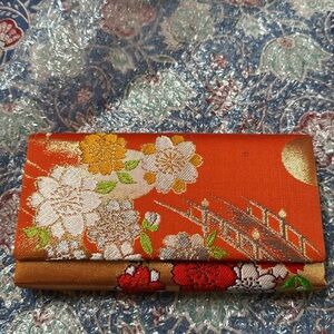 VTG Japanese Floral Orange and Gold Clutch. New